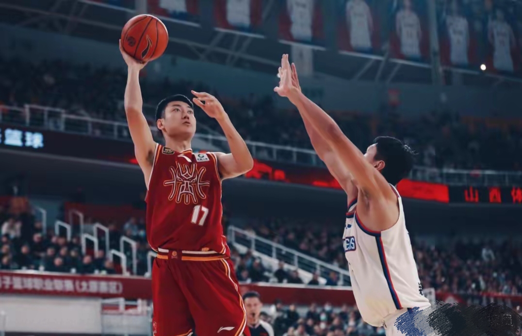 米兰体育登录-天津男篮新赛季表现突出，连胜开局
