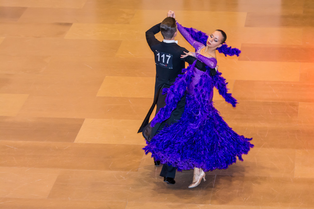 法兰克福客场披荆斩棘，拼尽全力征服对手的简单介绍