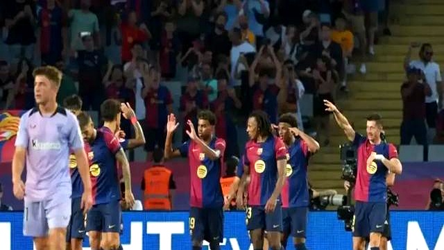 关于梅西传射两球，助巴萨大胜对手的信息