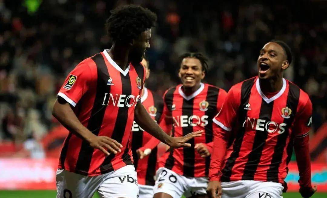 尼斯球员因红牌遭遇禁赛，形势严峻