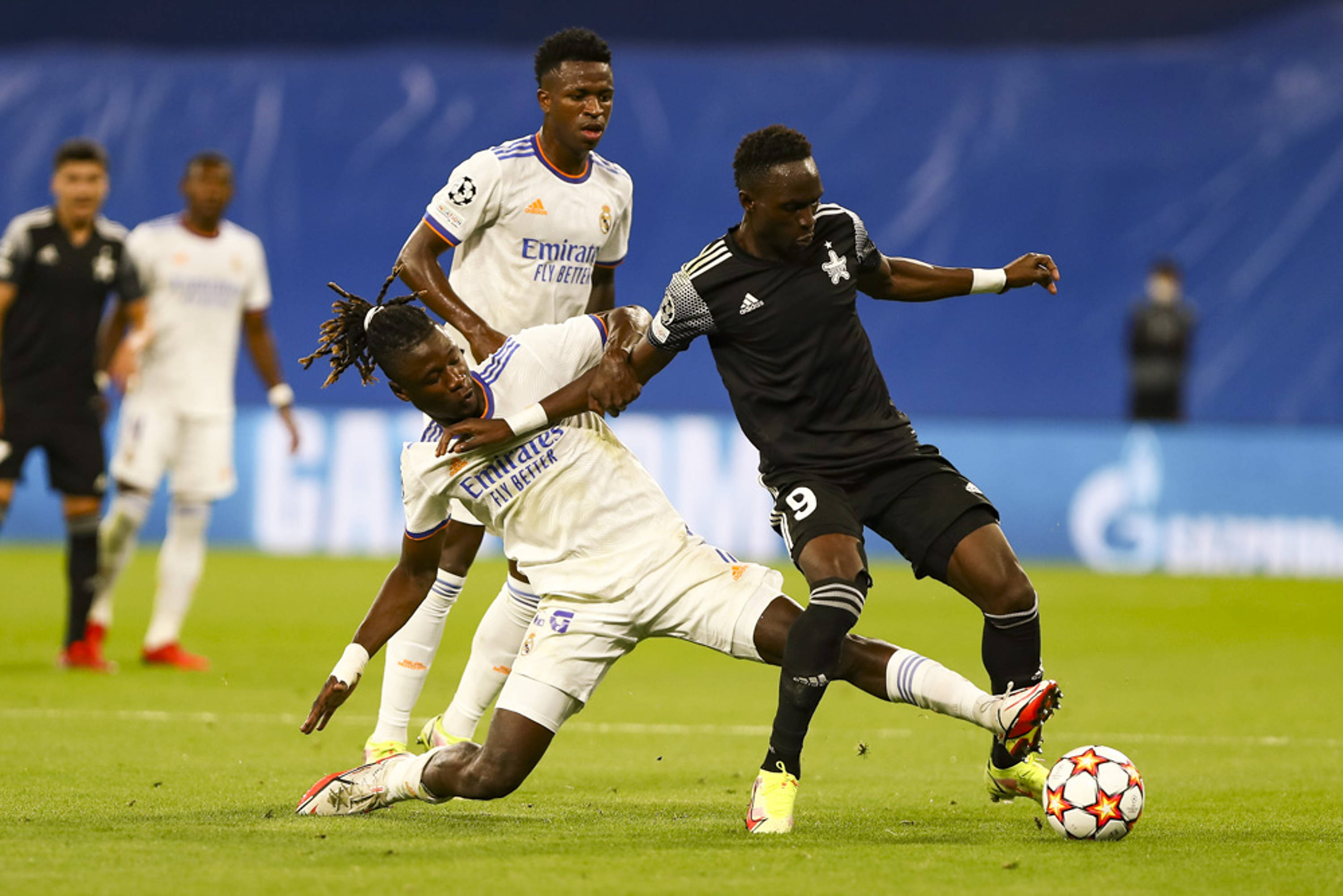 皇家马德里后卫防守稳固，欧冠力保球门不失的简单介绍