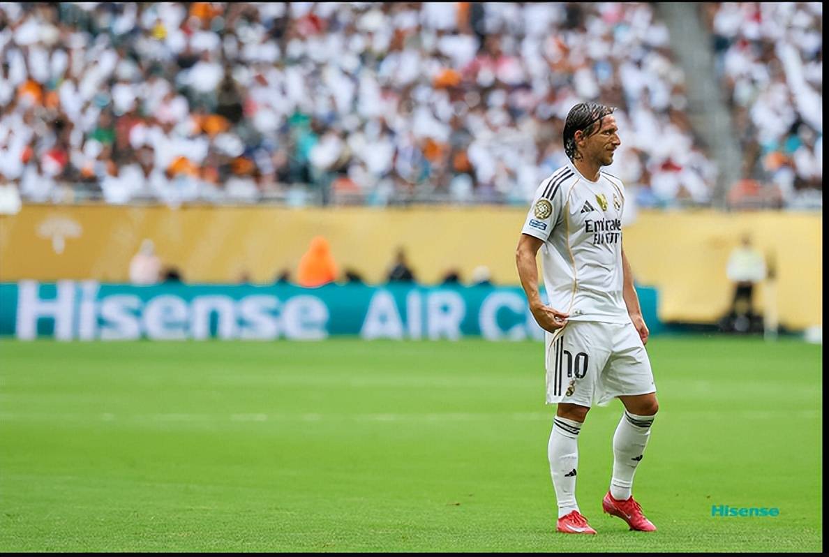 尤文图斯惊险过关，成功晋级欧冠八强